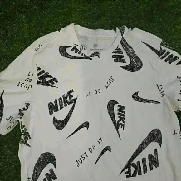 AUTHENTIC NIKE AOP JDI T SHIRT DJ6074-100 Large - Picture 3 of 6